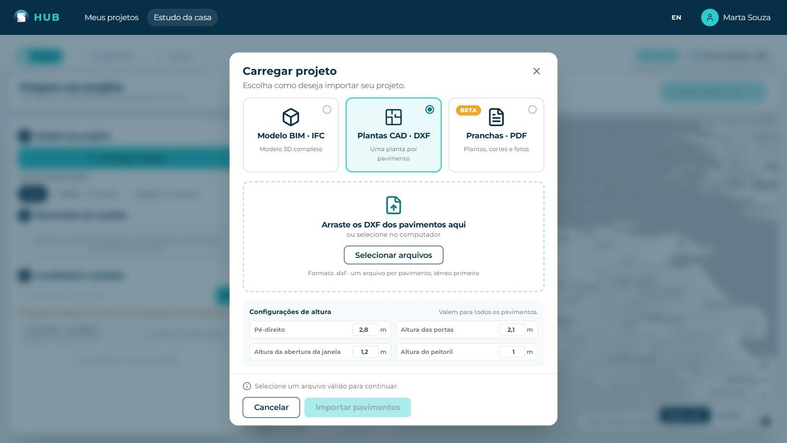 Plantas em DXF: Em «Plantas CAD · DXF» envie um arquivo por pavimento, térreo primeiro, com as paredes na camada WALLS. Use «Adicionar pavimento» para os seguintes, confira as «Configurações de altura» e termine com «Importar pavimentos». «Baixar o template DXF» traz um modelo já com as camadas.
